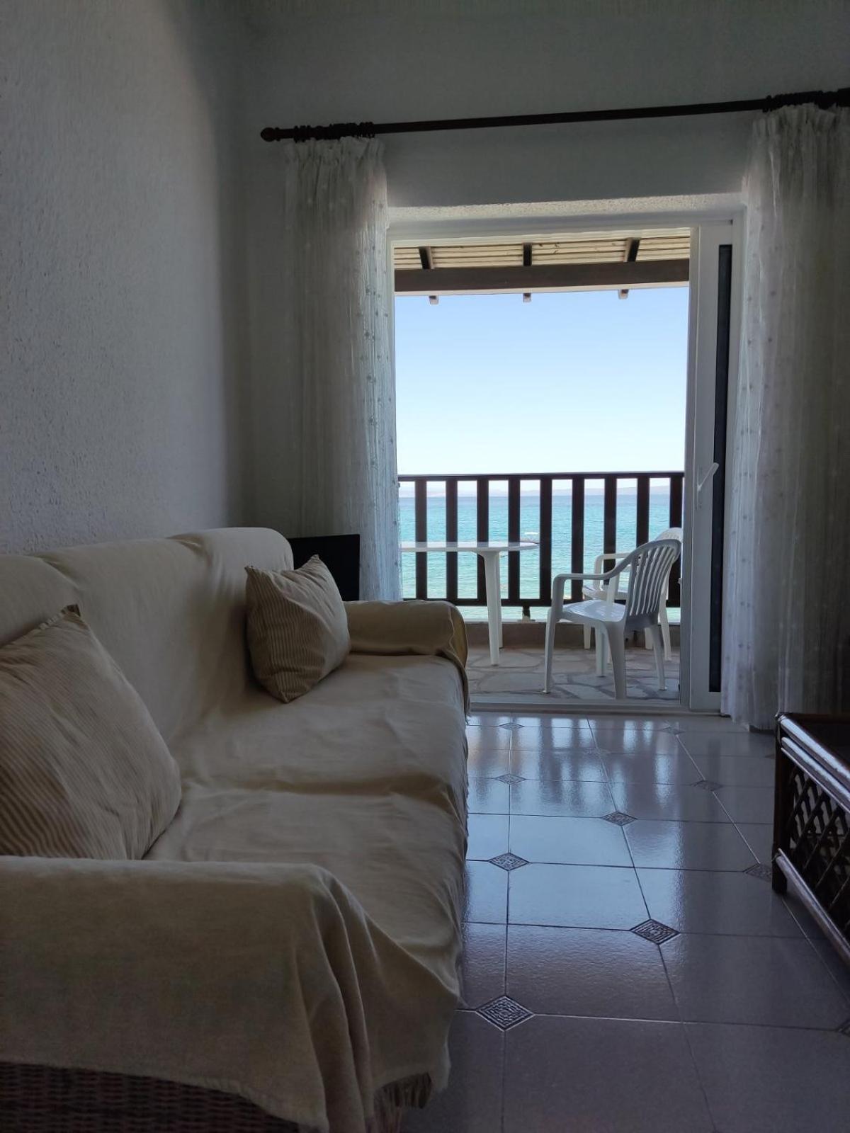 Seafront Apartment Πευκοχώρι Εξωτερικό φωτογραφία
